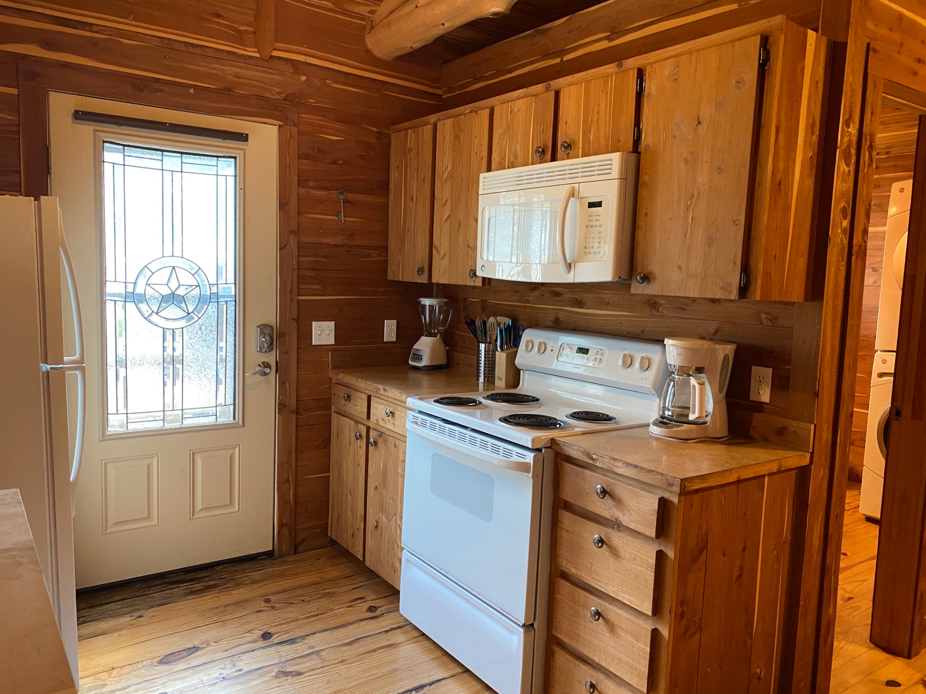 Log Cabin kitchen area